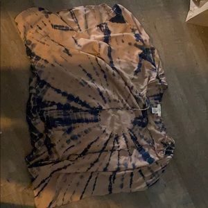 Medium flowy top from Entro.